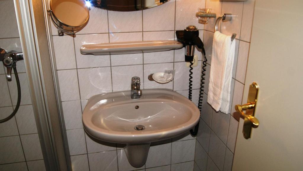 Hotel Deutsches Haus Blomberg  Chambre photo