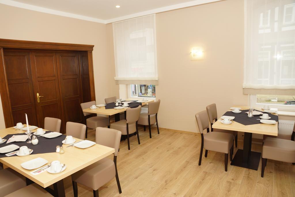 Hotel Deutsches Haus Blomberg  Extérieur photo