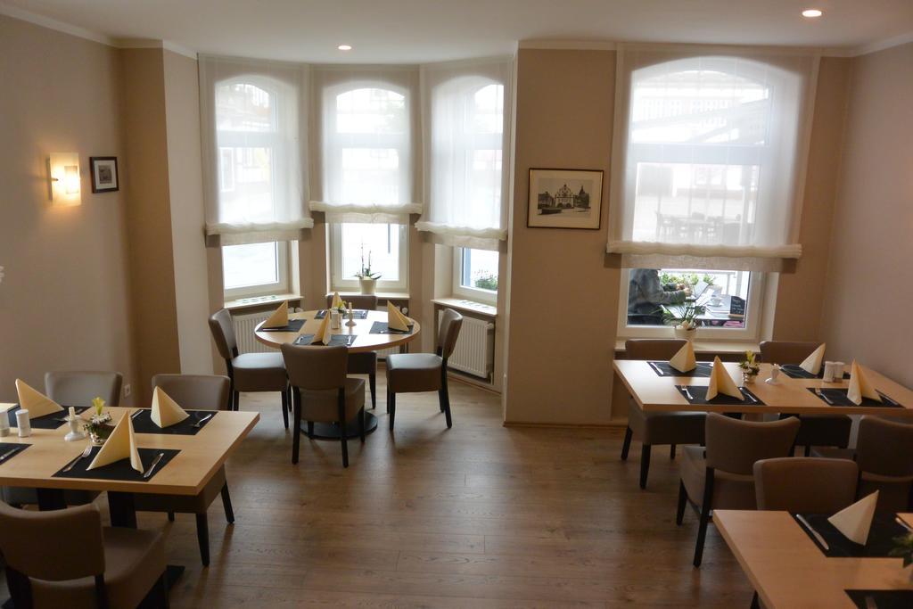 Hotel Deutsches Haus Blomberg  Extérieur photo
