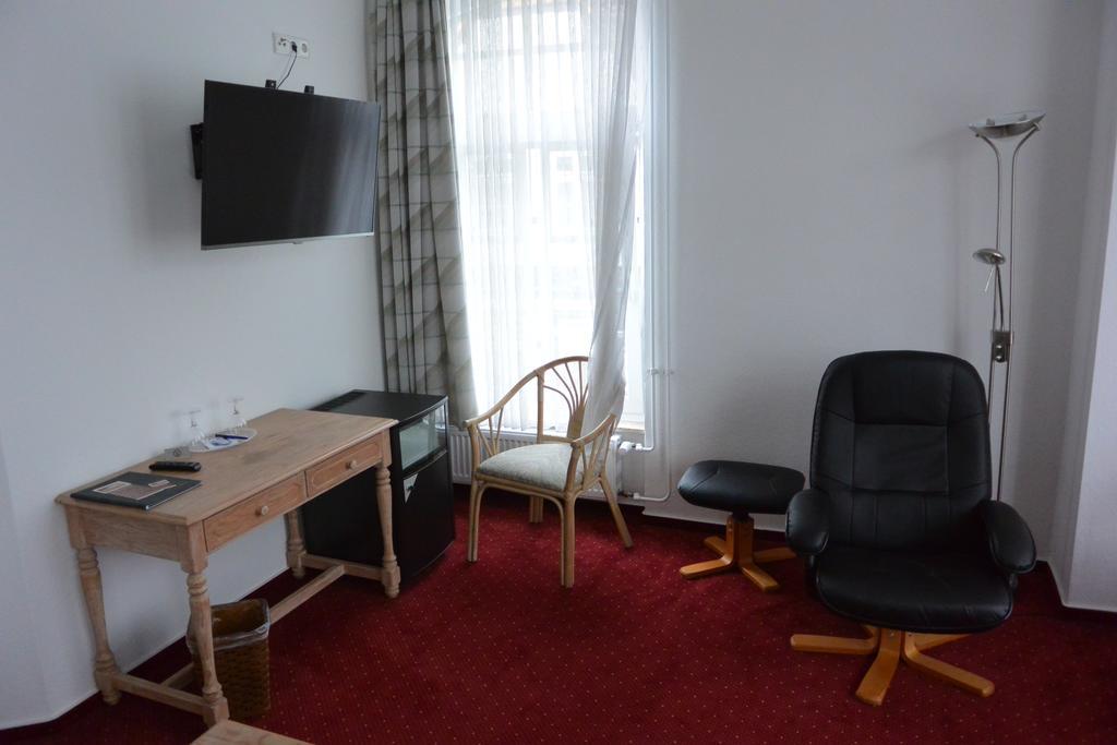 Hotel Deutsches Haus Blomberg  Extérieur photo